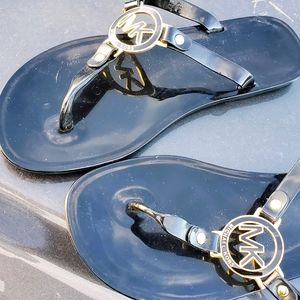 Flip flops